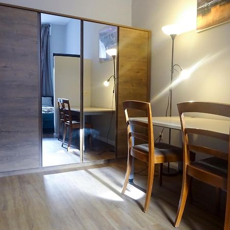 คอร์วิน พอยต์ รูม แอนด์ อพาร์ตเมนต์ Hotel บูดาเปสต์ ภายนอก รูปภาพ