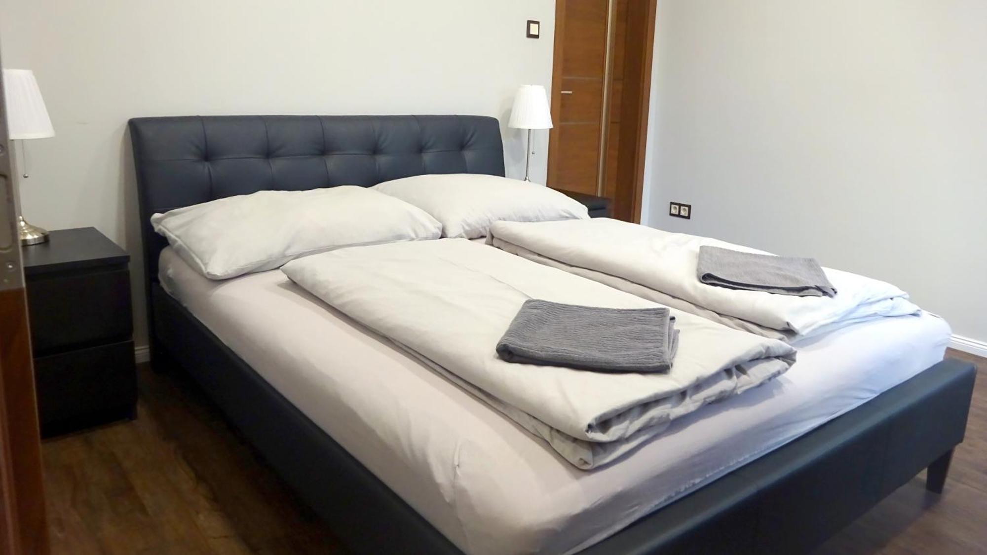 คอร์วิน พอยต์ รูม แอนด์ อพาร์ตเมนต์ Hotel บูดาเปสต์ ภายนอก รูปภาพ