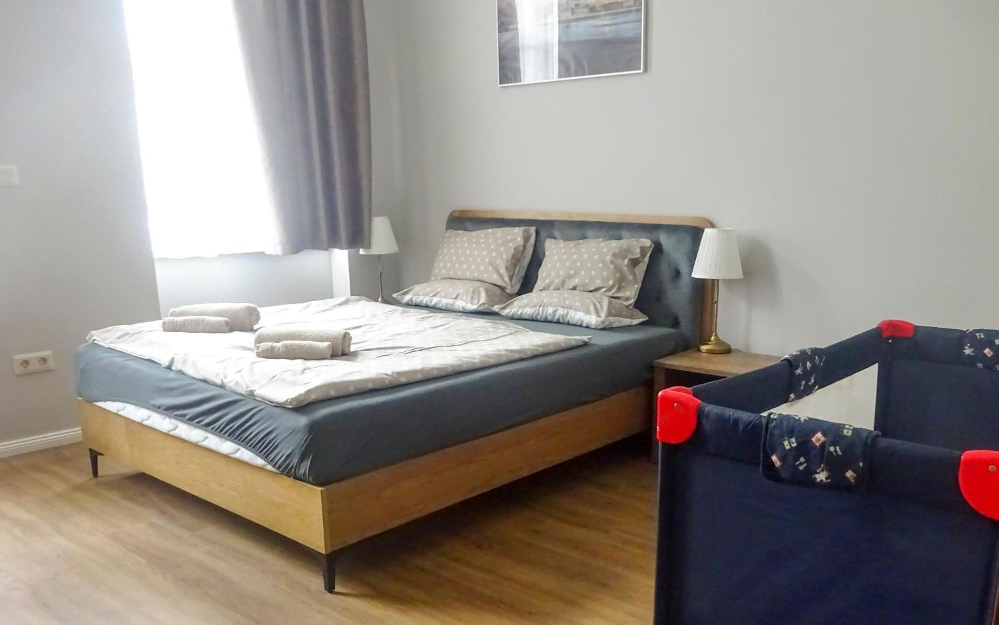 คอร์วิน พอยต์ รูม แอนด์ อพาร์ตเมนต์ Hotel บูดาเปสต์ ภายนอก รูปภาพ